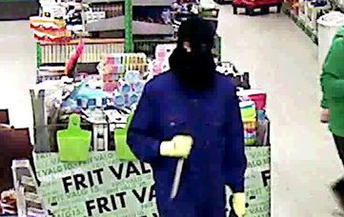 Denne mand røvede Kiwi Supermarkedet i Jels. Foto: politiet.