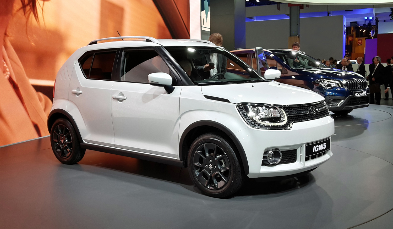 Den nye Suzuki Ignis havde europapremiere i Paris. (PR foto)