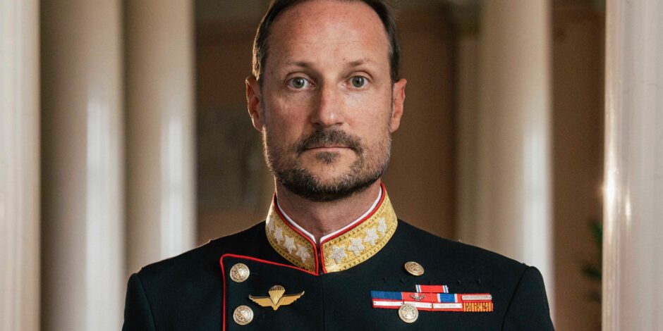 Kong Haakon holder mindetale i aften